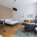 Josef\'S Home I Studio Near City Center
