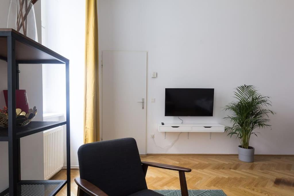 Josef'S Home I Studio Near City Center *